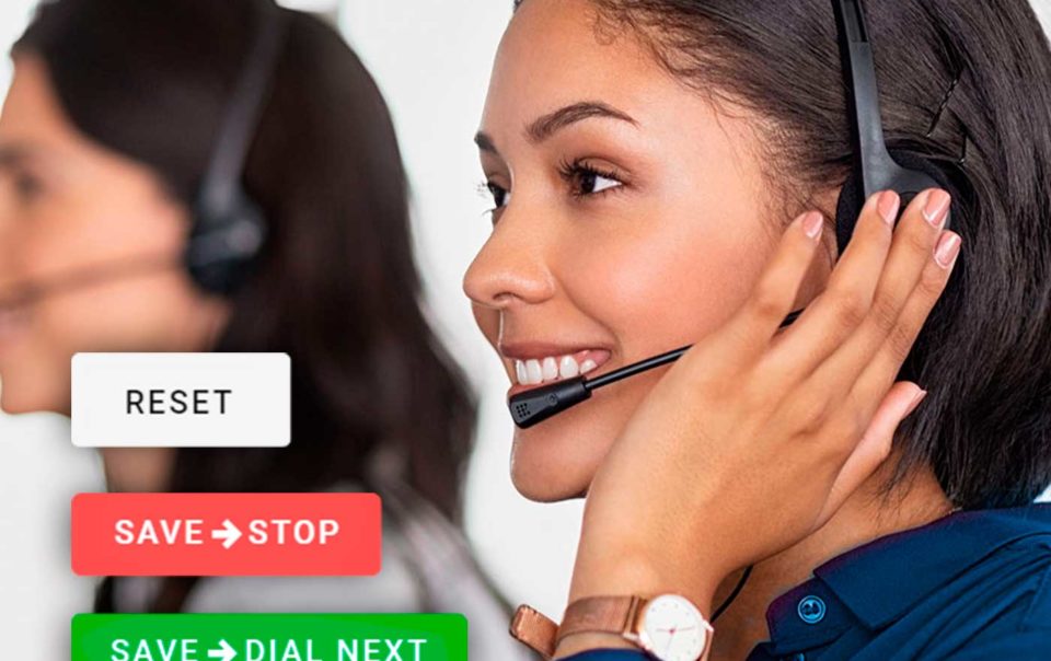 woman at a call center with Volie smart dialer