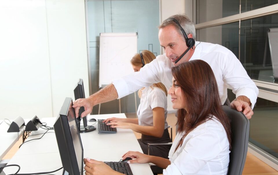 How Real-Time Monitoring Can Benefit Call Centers1