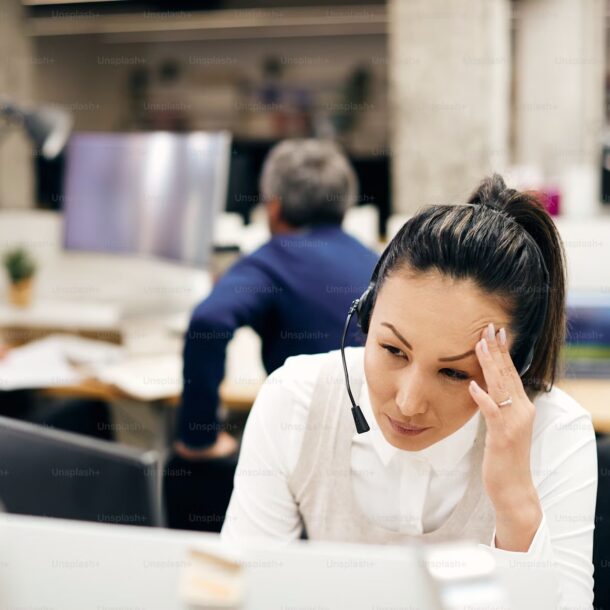 bdc worker experiencing burnout at call center desk